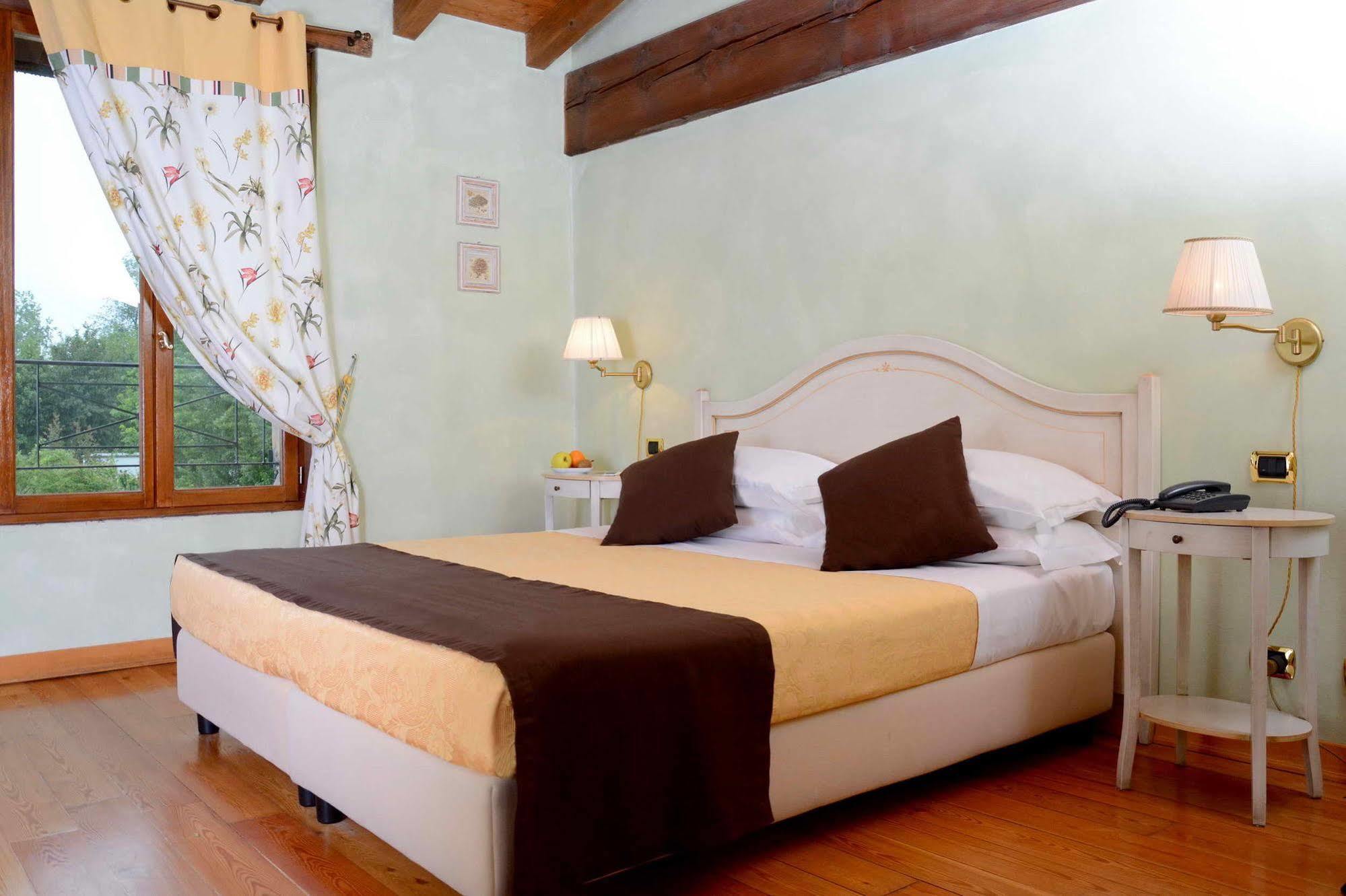 Albergo Dimora Storica Antica Hostelleria クレーマ エクステリア 写真